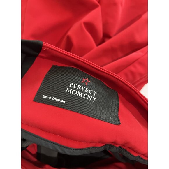 Perfect Moment Aurora Flared Ski Pants in Red - Picture 5 of 5